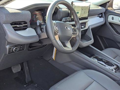 New 2026 Ford Explorer Active w/ Active Comfort Package RWD image 3