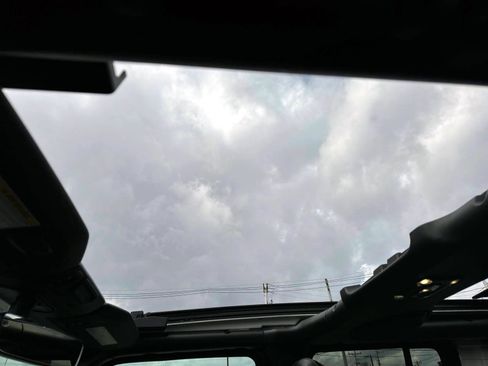 Used 2023 Jeep Wrangler Unlimited Sahara w/ Cold Weather Group image 7