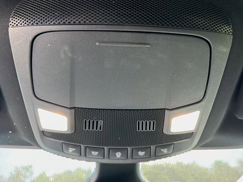 Used 2022 Ford Edge ST-Line AWD/4WD image 21