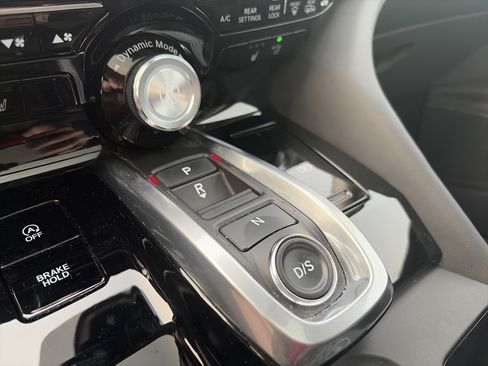 Used 2023 Acura MDX SH-AWD w/ Technology Package image 21