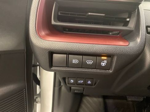 Used 2024 Toyota Prius Prime Premium w/ Advanced Technology Package FWD image 17
