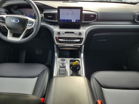 Used 2023 Ford Explorer XLT w/ Equipment Group 202A image 16