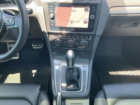 Used 2018 Volkswagen Golf Alltrack SEL AWD/4WD image 12