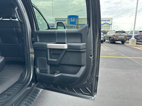 Used 2019 Ford F150 Lariat w/ Equipment Group 502A Luxury AWD/4WD image 38