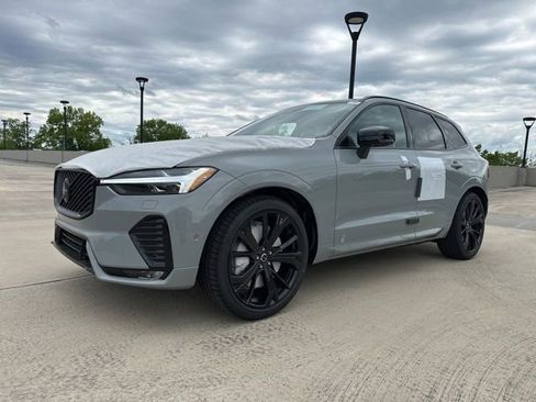 New 2026 Volvo XC60 B5 Ultra w/ Climate Package AWD/4WD image 3