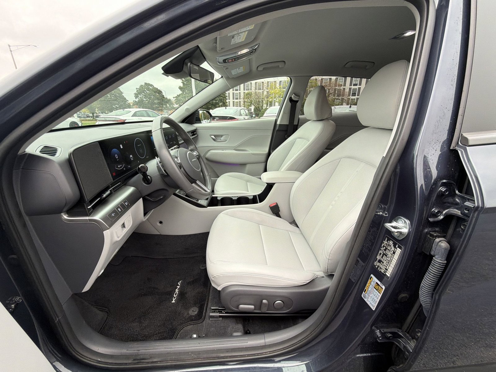 Used 2026 Hyundai Kona SEL Premium AWD/4WD image 13