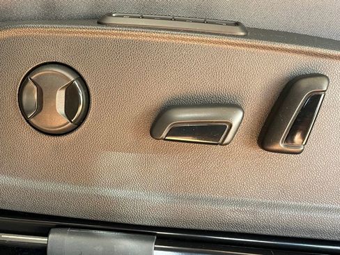 Used 2024 Volkswagen ID.4 Pro S image 12