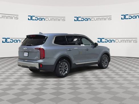 Used 2024 Kia Telluride LX AWD/4WD image 15