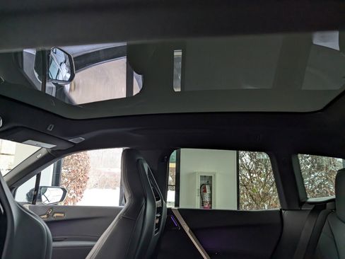 Used 2024 BMW iX M60 image 11