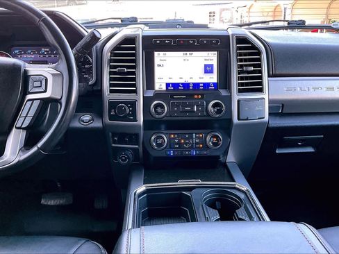 Used 2021 Ford F250 Platinum w/ FX4 Off-Road Package image 7