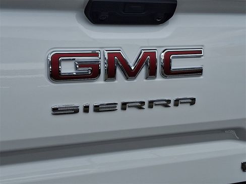 New 2026 GMC Sierra 1500 Elevation image 10