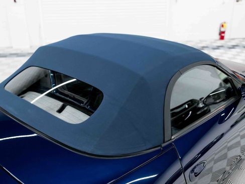 Used 2001 Porsche Boxster RWD image 34
