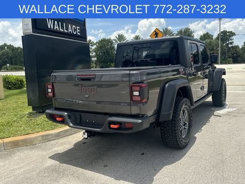 Used 2024 Jeep Gladiator Mojave w/ Convenience Group AWD/4WD image 6