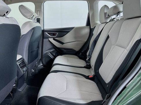 Used 2023 Subaru Forester AWD/4WD image 10