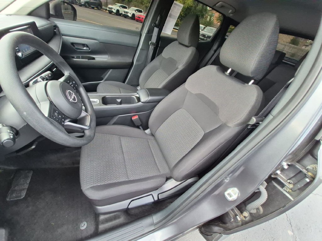 Used 2025 Nissan Kicks S AWD/4WD image 11