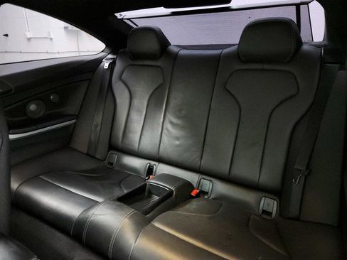 Used 2016 BMW M4 Coupe image 25