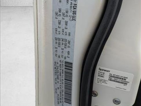 Used 2018 Jeep Compass Limited w/ Navigation Group image 21