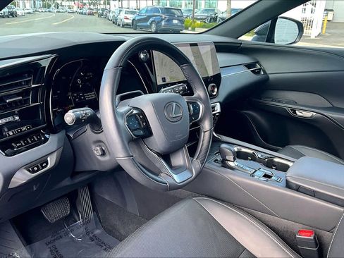 Used 2025 Lexus RX 350 Premium Plus image 18