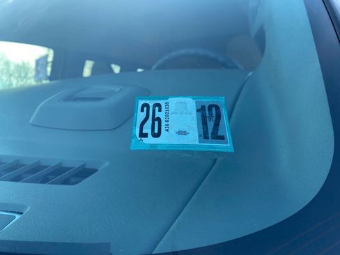 Used 2020 GMC Savana 3500 LT w/ LT Preferred Equipment Group image 38