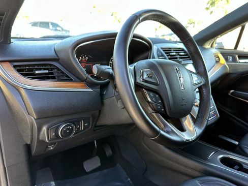 Used 2018 Lincoln MKC Reserve image 20