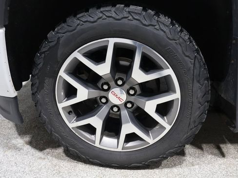 Used 2015 GMC Sierra 1500 SLT w/ All-Terrain Package image 10