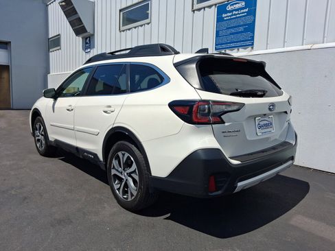 Used 2022 Subaru Outback Limited XT AWD/4WD image 3