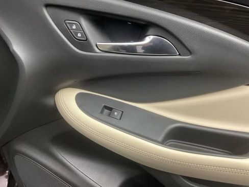 Used 2020 Buick Envision Premium image 26