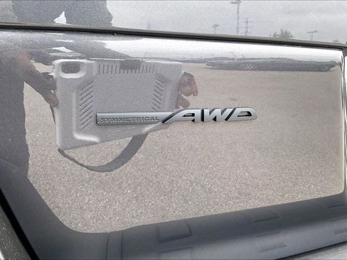 Certified 2026 Subaru Outback Limited AWD/4WD image 32