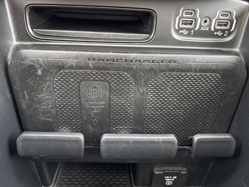 Used 2022 RAM 1500 Limited image 33