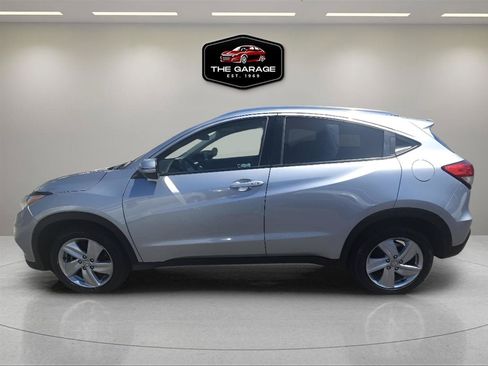 Used 2019 Honda HR-V EX image 3