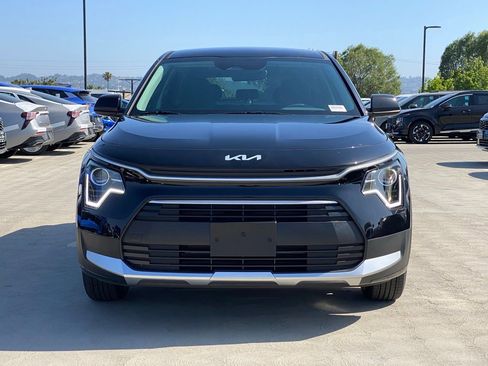 New 2026 Kia Niro LX FWD image 9