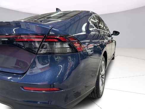 Used 2023 Honda Accord EX image 14