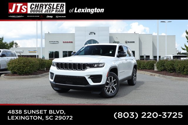 New 2027 Jeep Grand Cherokee Laredo X RWD image 1