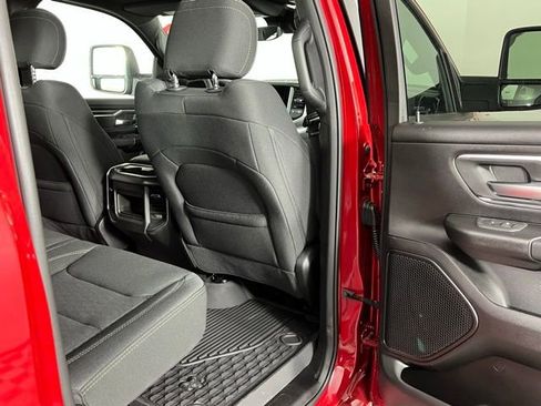 New 2026 RAM 1500 4x4 Crew Cab image 26