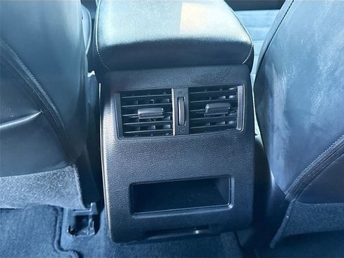 Used 2024 Mitsubishi Outlander SE image 25