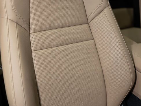 Used 2024 Porsche 911 Carrera image 33