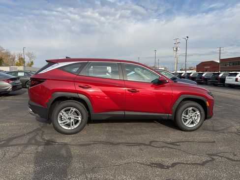 New 2026 Hyundai Tucson SE image 8