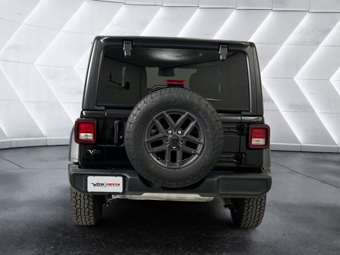 Used 2024 Jeep Wrangler Unlimited Sport AWD/4WD image 5