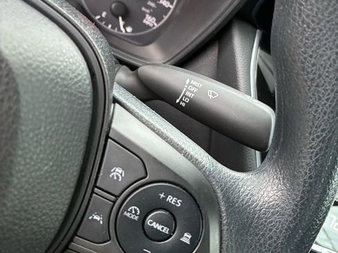 Used 2023 Toyota Corolla LE image 25