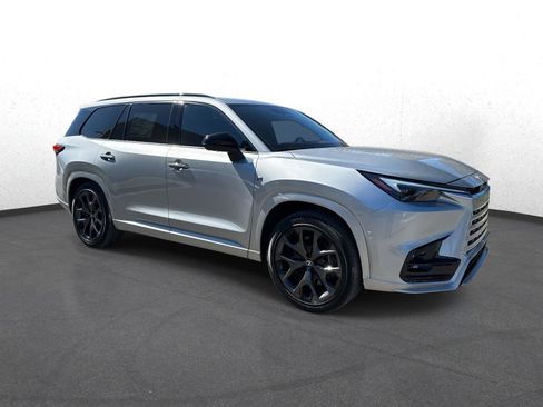 New 2026 Lexus TX 500h AWD image 1