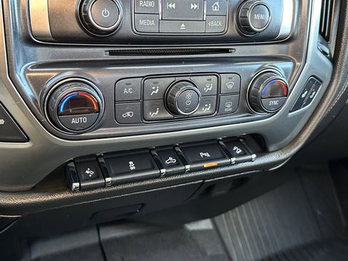 Used 2019 Chevrolet Silverado 2500 LTZ w/ LTZ Plus Package image 23