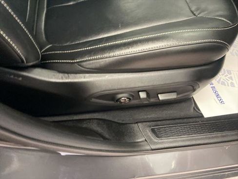 Certified 2023 Jeep Grand Cherokee L Limited image 23