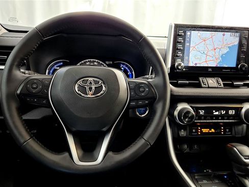 Used 2021 Toyota RAV4 Limited image 27