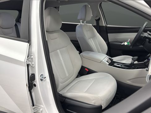 Used 2025 Hyundai Tucson SEL AWD/4WD image 24