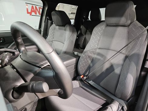 New 2026 Toyota Tacoma SR5 AWD/4WD image 12