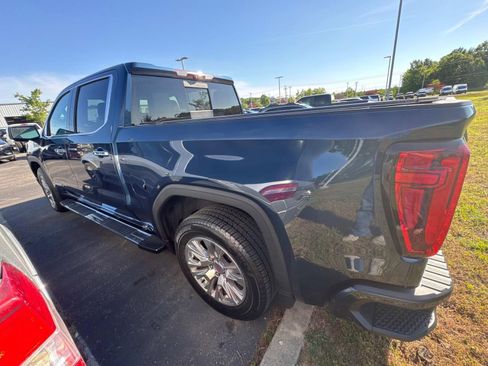 Used 2021 GMC Sierra 1500 Denali w/ Technology Package AWD/4WD image 9