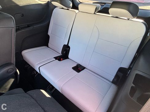 Certified 2026 Chevrolet Traverse High Country image 28