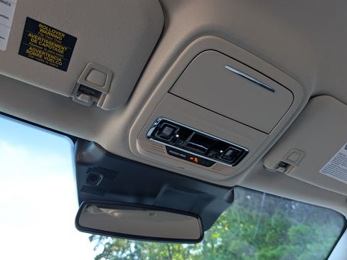 Used 2023 Lincoln Corsair Reserve FWD image 31