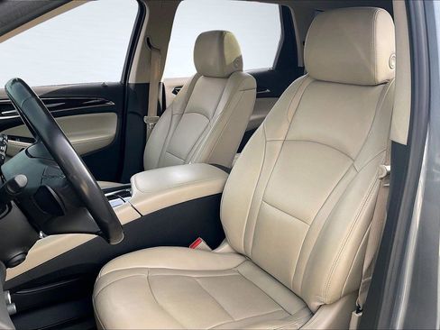 Used 2020 Buick Enclave Premium w/ Sun and Sites Package image 26