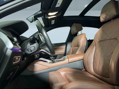 Used 2023 BMW X6 xDrive40i w/ Executive Package image 5